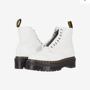 Dr. Martens
Sinclair Platform Size 9 worn 1 time